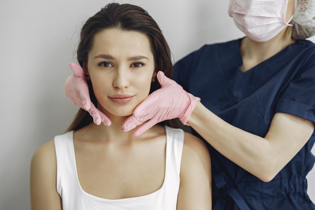 How Non-Surgical Face Lifts Help Restore a Youthful&nbsp;Appearance